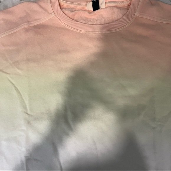 NWT Universal Thread Orange Ombré Crew Sweatshirt Size Medium - Picture 4 of 6